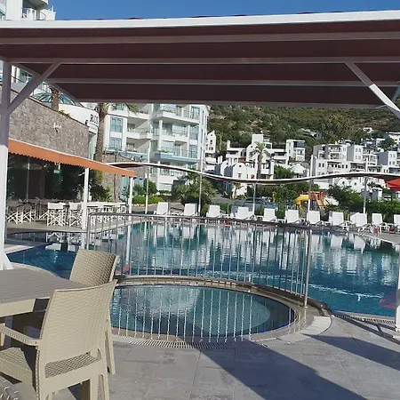 Ξενοδοχείο Roxx Deluxe & *