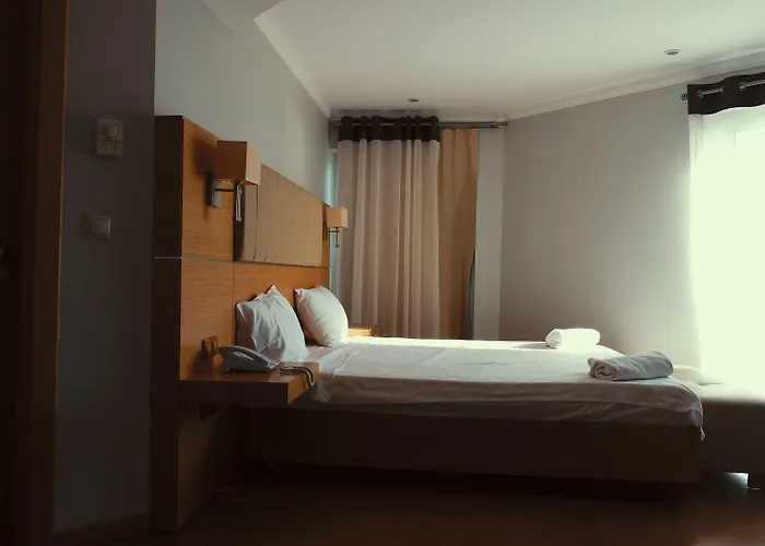 Roxx Deluxe & Hotel *